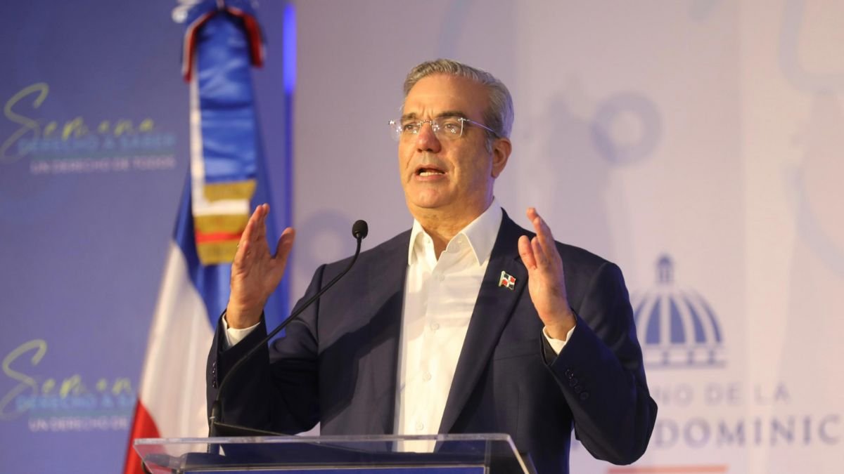 Presidente Abinader marca distancia frente a irregularidades en Senasa, dice “puedo tener buenos amigos, pero jamás cómplices”