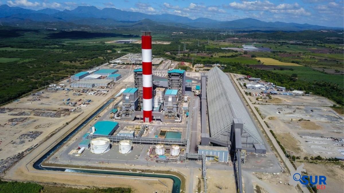 Exigen esclarecer contratos de Energía y Minas vinculados a Punta Catalina