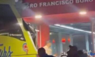 Autobús de Caribe Tours impacta estación del Metro en Santo Domingo