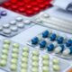 Farmacéuticas en Europa y España retroceden en bolsa tras anuncio de aranceles de Trump
