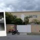 Estudiantes de Barahona denuncian suspensión de clases en el Centro Educativo Leonor Feltzpor apagones prolongados