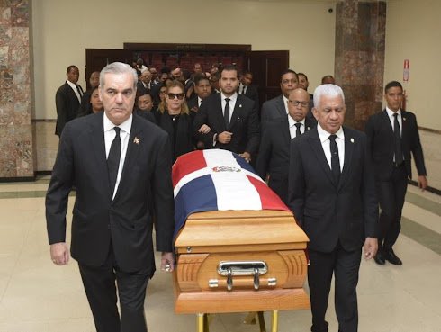 Congreso Nacional despide con honores al exsenador Vicente Sánchez Baret
