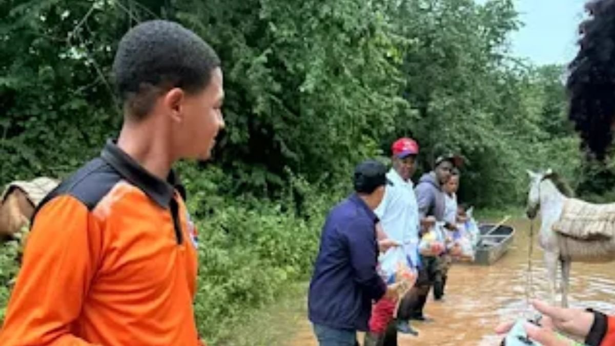 DASAC intensifica entrega de alimentos y ayudas a familias afectadas por el huracán Melissa DASAC intensifica entrega de alimentos y ayudas a familias afectadas por el huracán Melissa
