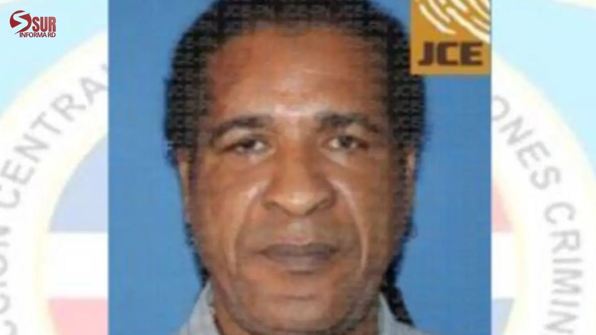 Policía busca activamente a hombre acusado de matar joven en Los Frailes Policía busca activamente a hombre acusado de matar joven en Los Frailes
