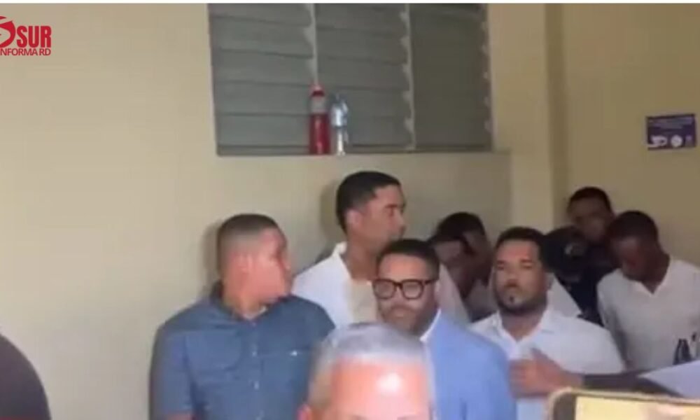 Conocerán hoy medida de coerción contra agentes implicados en muerte de cinco hombres en Santiago Conocerán hoy medida de coerción contra agentes implicados en muerte de cinco hombres en Santiago