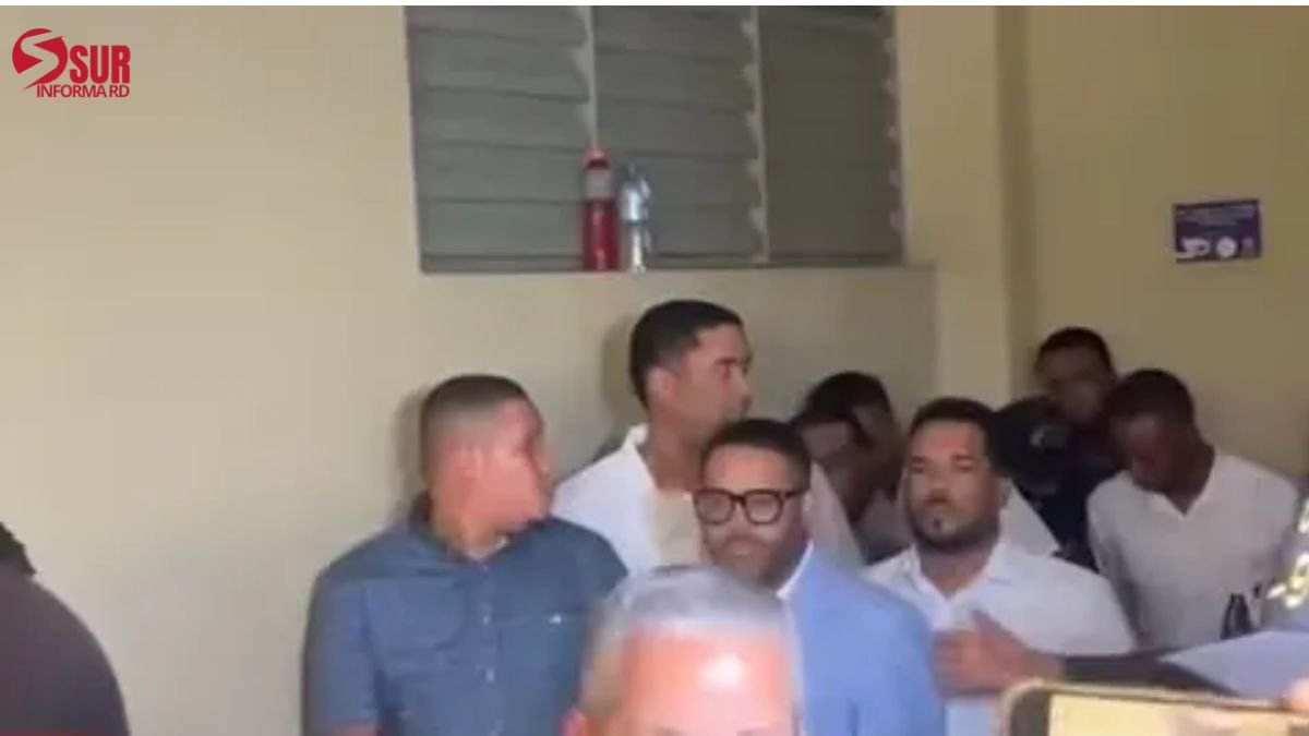 Conocerán hoy medida de coerción contra agentes implicados en muerte de cinco hombres en Santiago Conocerán hoy medida de coerción contra agentes implicados en muerte de cinco hombres en Santiago