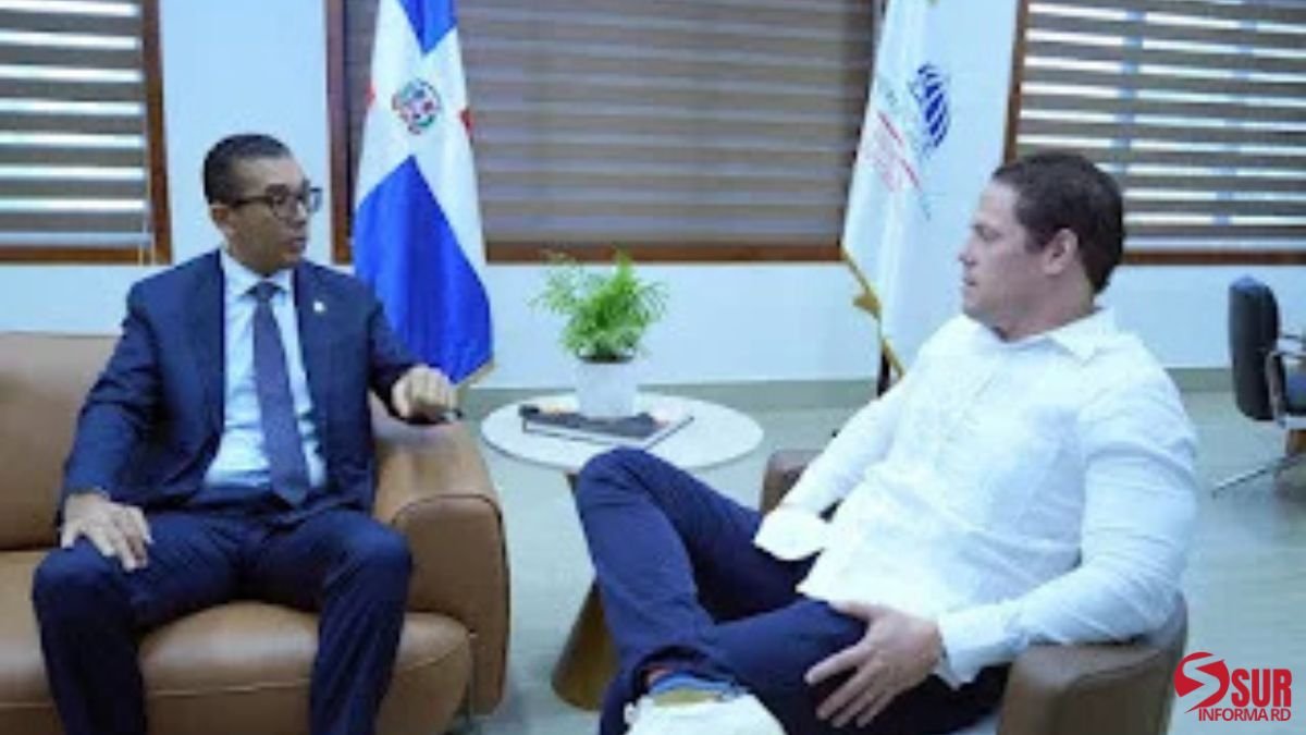 Senador Guillermo Lama se reúne con ministro Carlos Bonilla y conversan de la entrega de UASD Neiba este año