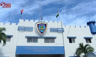 Policía refuerza control en Barahona tras ejecutar 20 órdenes judiciales mediante operativos estratégicos Policía refuerza control en Barahona tras ejecutar 20 órdenes judiciales mediante operativos estratégicos