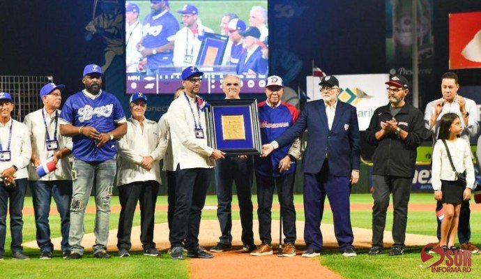 Licey, Águilas y Estrellas arrancan con paso firme en el inicio del béisbol invernal dominicano Licey, Águilas y Estrellas arrancan con paso firme en el inicio del béisbol invernal dominicano