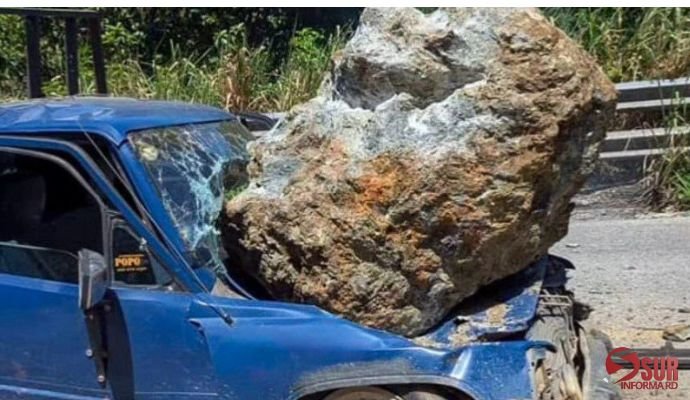 Nuevo derrumbe de rocas en carretera Jarabacoa-La Vega
