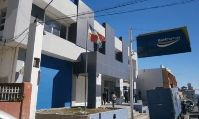 Fiscalía de Barahona solicita prisión preventiva para dos empleados del Banreservas acusados de fraude millonario Fiscalía de Barahona solicita prisión preventiva para dos empleados del Banreservas acusados de fraude millonario