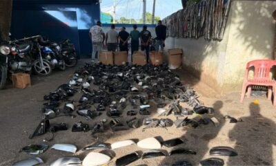 Desmantelan red que robaba retrovisores en Santo Domingo Oeste y los vendía como nuevos Desmantelan red que robaba retrovisores en Santo Domingo Oeste y los vendía como nuevos
