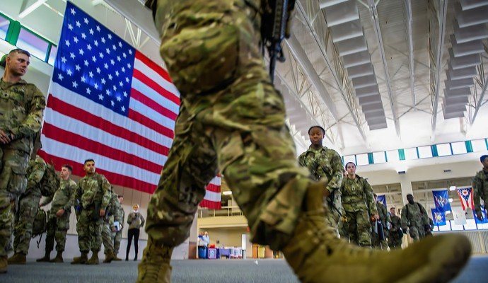 Expertos advierten posible guerra entre EE.UU. y China por falta de comunicación militar Expertos advierten posible guerra entre EE.UU. y China por falta de comunicación militar