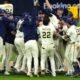Cerveceros eliminan a los Cachorros y avanzan a la Serie de Campeonato de la Liga Nacional Cerveceros eliminan a los Cachorros y avanzan a la Serie de Campeonato de la Liga Nacional