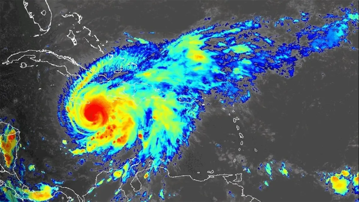 Huracán Melissa alcanza categoría 4 y mantiene en alerta al sur del país Huracán Melissa alcanza categoría 4 y mantiene en alerta al sur del país
