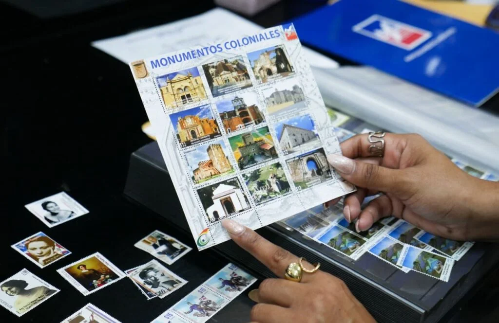 INPOSDOM celebra el “Día del Sello Dominicano” destacando el valor histórico de la filatelia nacional INPOSDOM celebra el “Día del Sello Dominicano” destacando el valor histórico de la filatelia nacional