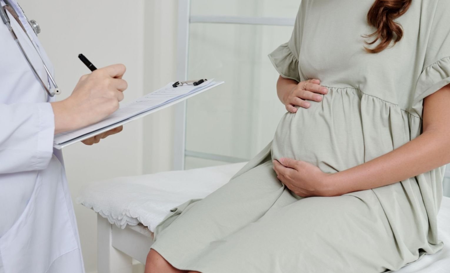 SALUD PÚBLICA RECONOCE IMPORTANTE REDUCCIÓN DE LA MORTALIDAD MATERNA E INFANTIL EN 2026, SEGÚN BOLETÍN EPIDEMIOLÓGICO 33